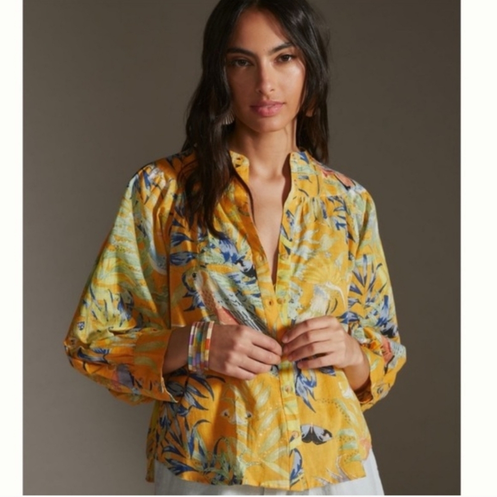 Anthropologie Maeve Yellow Tropical Cotton Lightweight Beach Vacation Buttonup